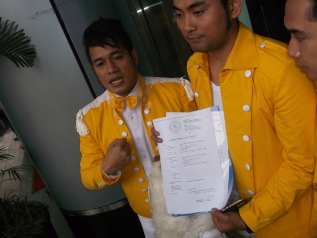 3 Kingkong Buat Surat Hak Cipta untuk 