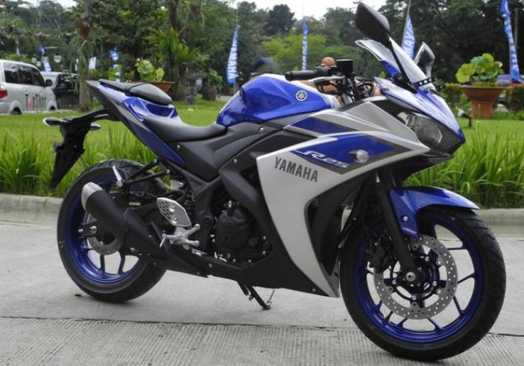 Yamaha YZF-R25 ABS Resmi Mengaspal di Indonesia
