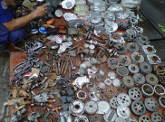 Lima Tahun Dagang Spare Part Motor Rongsokan