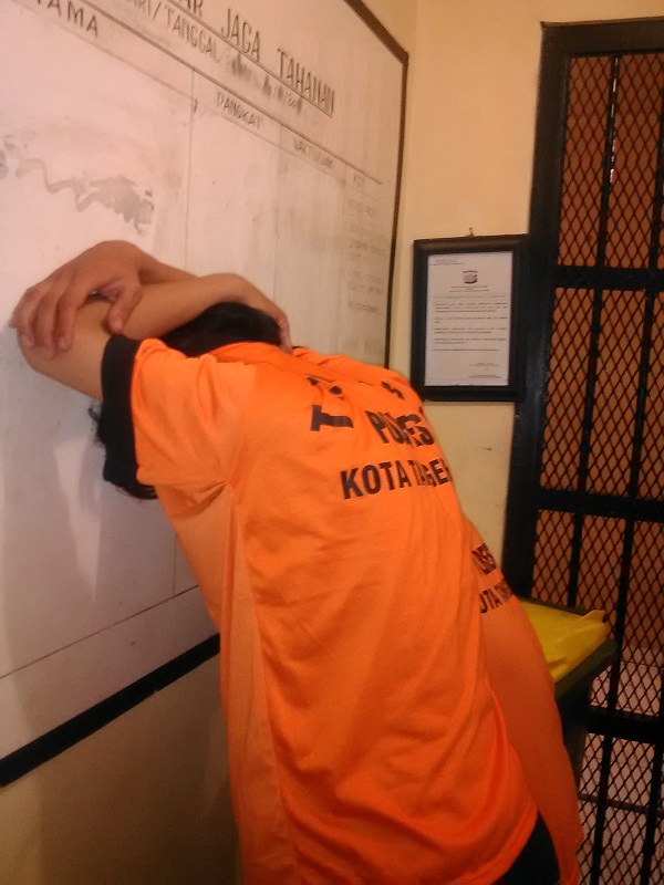 Pelaku Begal Jubah Hitam Ditangkap saat Berbelanja