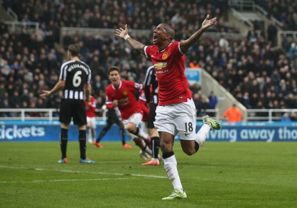 Ashley Young: Wayne Rooney Luar Biasa