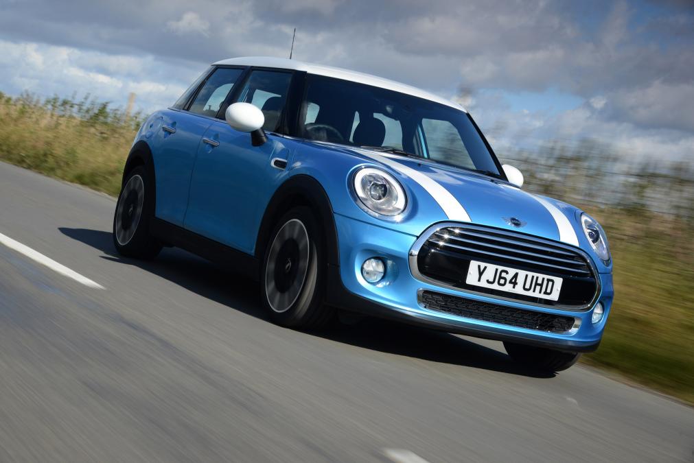 New MINI 5-Door Resmi Diperkenalkan di Indonesia