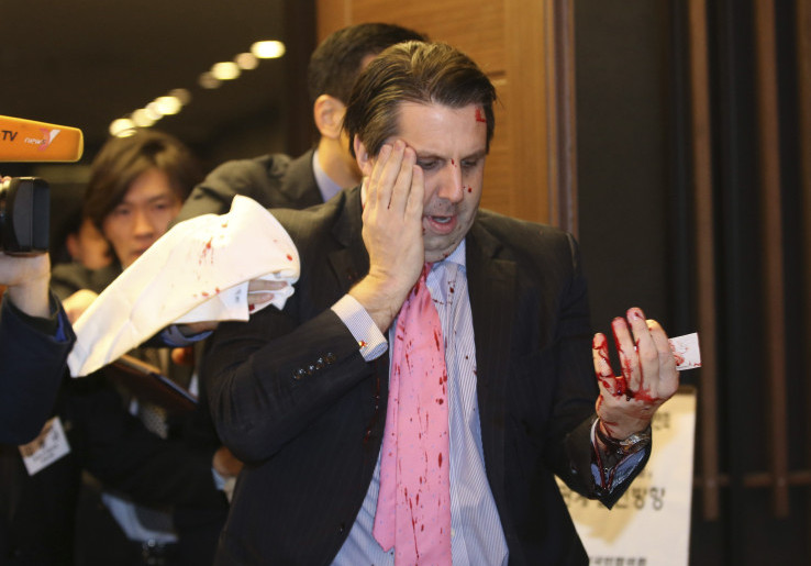 Dubes AS, Mark Lippert Diserang Warga Seoul di Korea