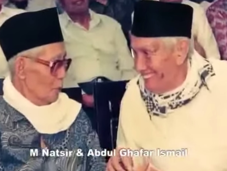 Sering Beda Pendapat, Aidit dan Natsir Kerap Ngopi Bersama         
