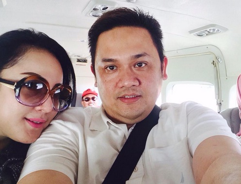 'Perang Badai' Farhat Abbas dan Regina di Twitter
