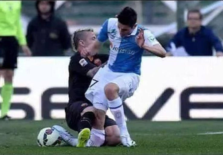 Video Aksi Brutal Radja Nainggolan kepada  Federico Mattiello