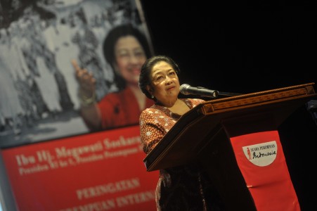 Jokowi Disarankan Tinggalkan Megawati dan Surya Paloh