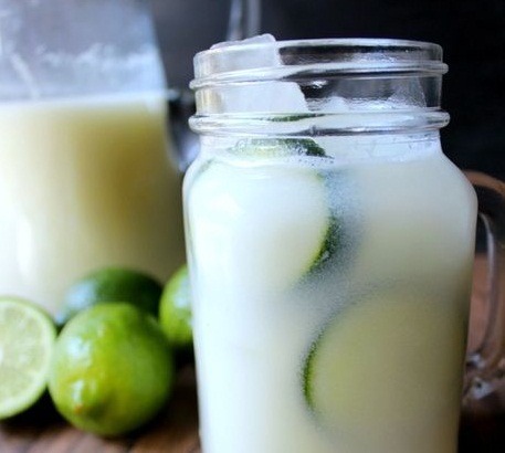 Hukum Meminum Air Susu Istri Saat Bercumbu