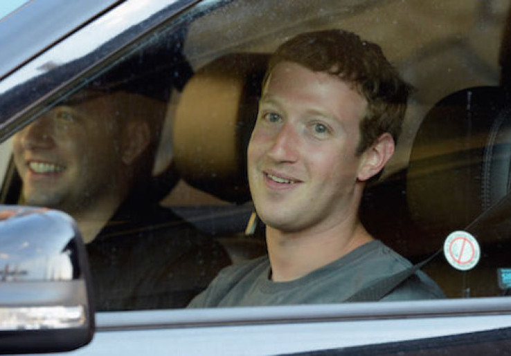 Facebook Bakal Produksi Mobil?