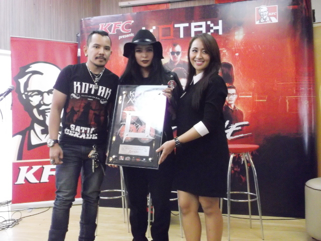 Band Kotak Sabet 4 Platinum Hanya dalam Sebulan
