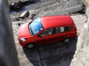 Nissan Datsun Go+ dengan Varian Bahan Bakar Gas