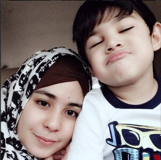 Gantengnya Putra Risty Tagor