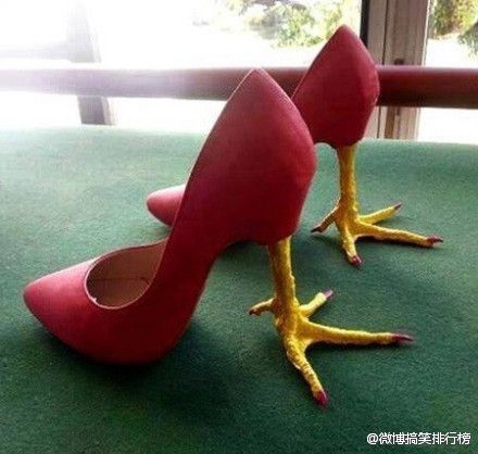 Sepatu Hak Tinggi Teraneh Masa Kini