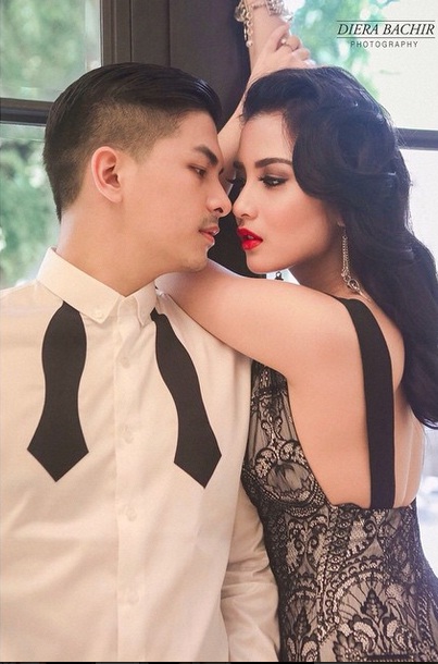 Pose Penuh Cinta Glenn Alinskie dan Chelsea Olivia