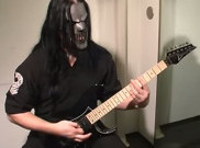 Kepala Gitaris Slipknot Ditikam