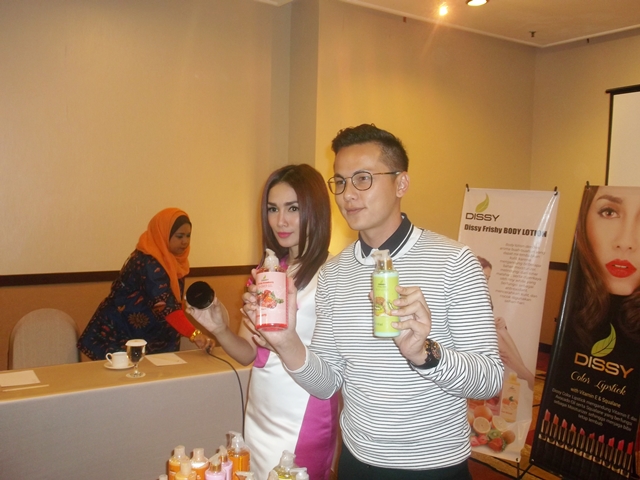 Andhika Pratama dan Ussy Sulistiawaty Luncurkan Bisnis Baru
