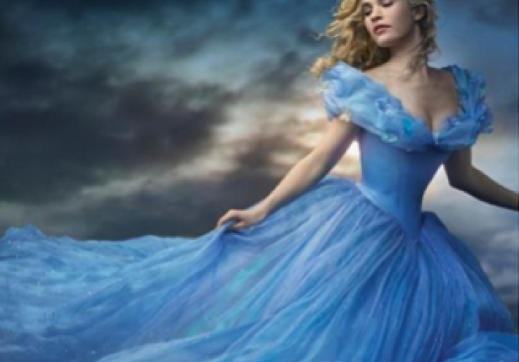 Lily James 'Cinderella' Terpilih Bukan Karena Kecantikannya?