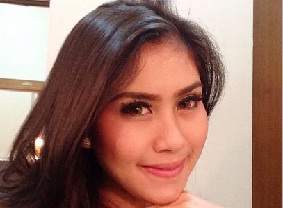 Lepas dari Ammar Zoni, Syahnaz Kepincut Juan Christian