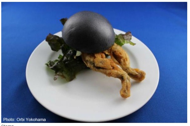 Kuliner Unik Burger Katak, Berani Coba? 