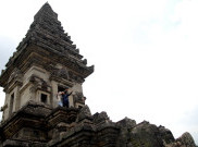 Menengok Sejarah Candi Jawi
