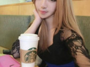 Guru Super Seksi Jadi Rebutan Siswa