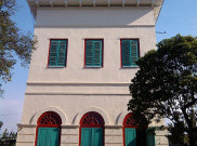 Menara Syahbandar, Menara Miring di Sunda Kelapa