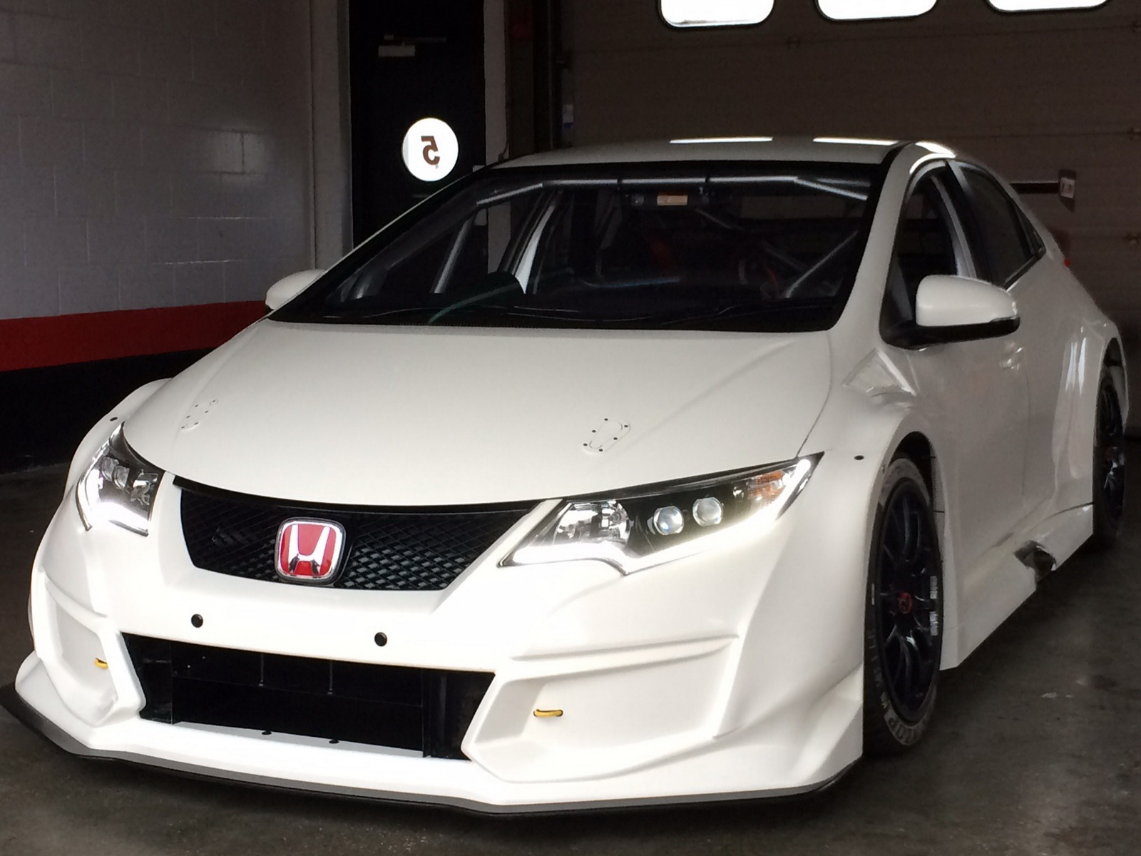 Honda Civic Type-R Varian Balap Meluncur 24 Maret