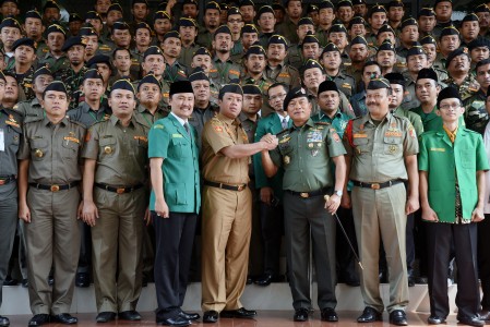 Negara Lembek Hadapi Gerakan Radikal