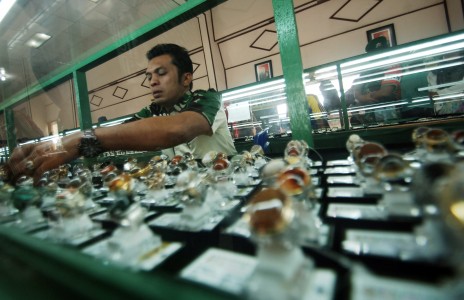 Korem 032 Wirabraja Gelar Pameran Batu Akik Internasional