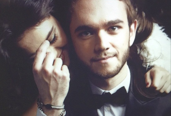 Selena Gomez dan Zedd Semakin ‘Hot’