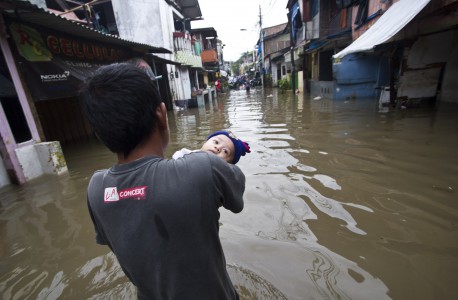 Korban Banjir Keluhkan Penanganan Banjir Musiman