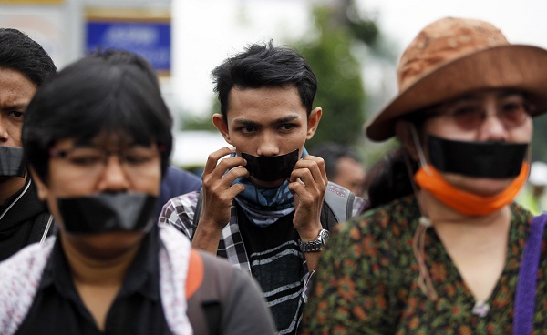 Jokowi Digulingkan, Mungkinkah?