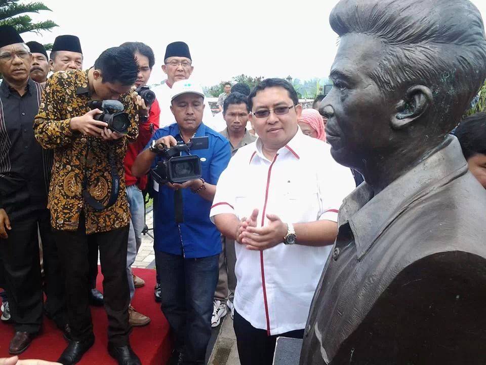 DPR Pertahankan Status Quo Golkar