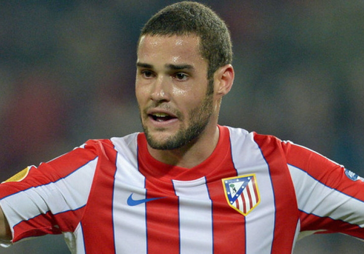 Agen Mario Suarez Benarkan Kliennya Negosiasi dengan Milan