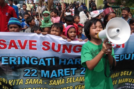 Berikut Detik-Detik Ibu Tiri Setrika Anak