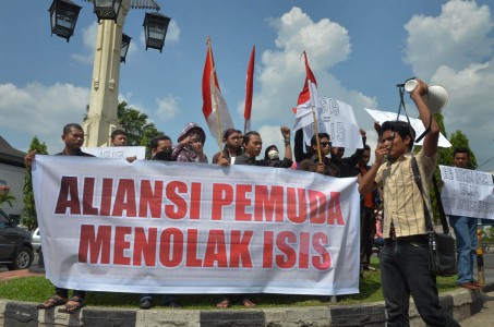 Jerry Indrawan: ISIS Tidak Bisa Ditangkal Serbuan Prajurit
