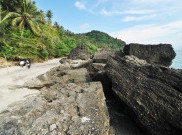 Pantai Enu, Surga Tersembunyi di Sulteng