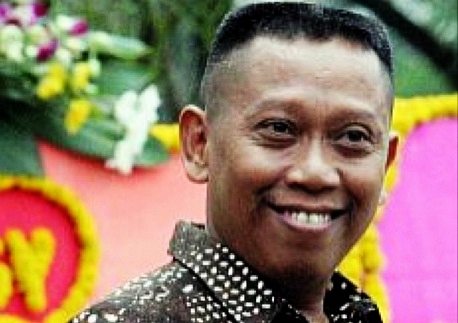 Tukul Arwana Disoraki Warga Saat Pemakaman Olga