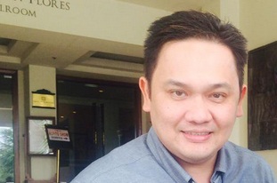 Hina Olga Syahputra, Farhat Abbas Dibully Netizen