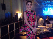 Tiru Gaya Syahrini, Nikita Mirzani Iri?