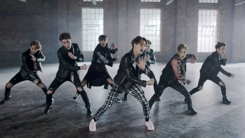 EXO Rilis Video Klip 'Call Me Baby' Versi Korea dan Tiongkok
