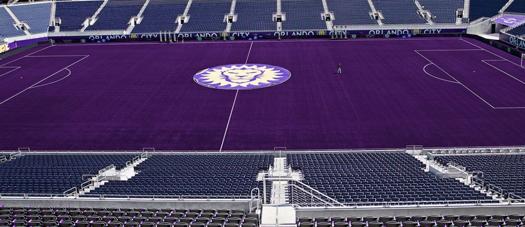 Rumput Warna Ungu Hiasi Stadion Orlando City
