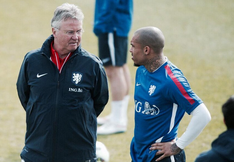 Nigel De Jong Menuju Old Trafford?