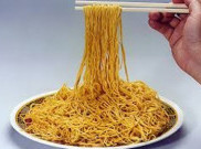 Setop Kebiasaan Makan Mie Instan, Simak 4 Alasan Berikut
