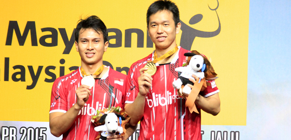 Gita Wirjawan Beri Selamat kepada Hendra Setiawan/Mohammad Ahsan