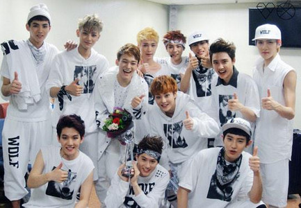 Kemenangan EXO 'Call Me Baby' Jadi Trending Topic