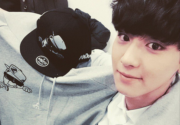 Chanyeol Akui Paling Kecanduan Smartphone di antara Personel EXO