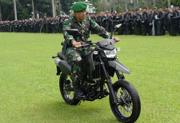 Pangdam Jaya Periksa Alutsista Prajurit Pengamanan KAA