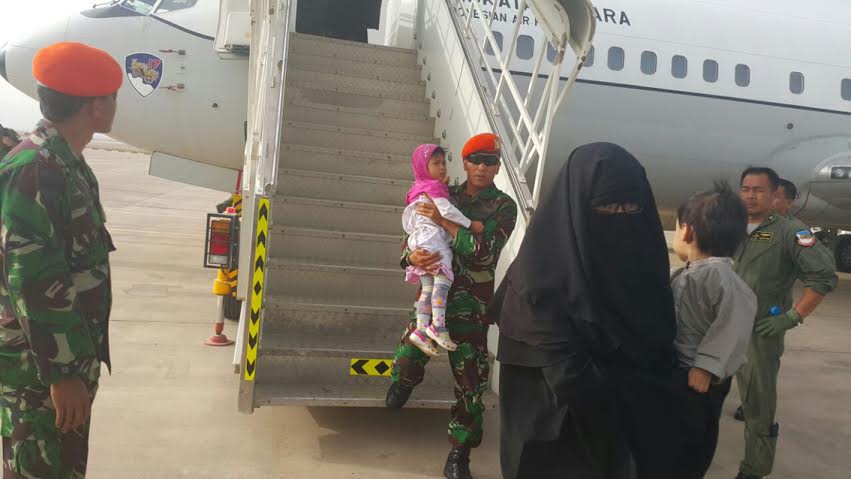 TNI Berhasil Evakuasi 300 WNI dari Yaman