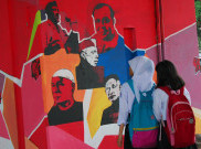 Risma Ingin Kembangkan Wisata Mural di Surabaya 
